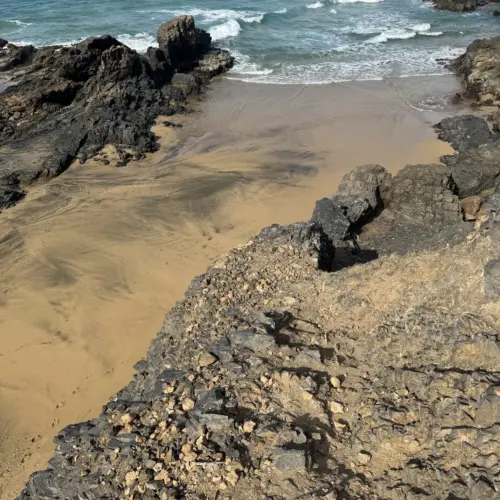 IMG_4407mujer playa_result